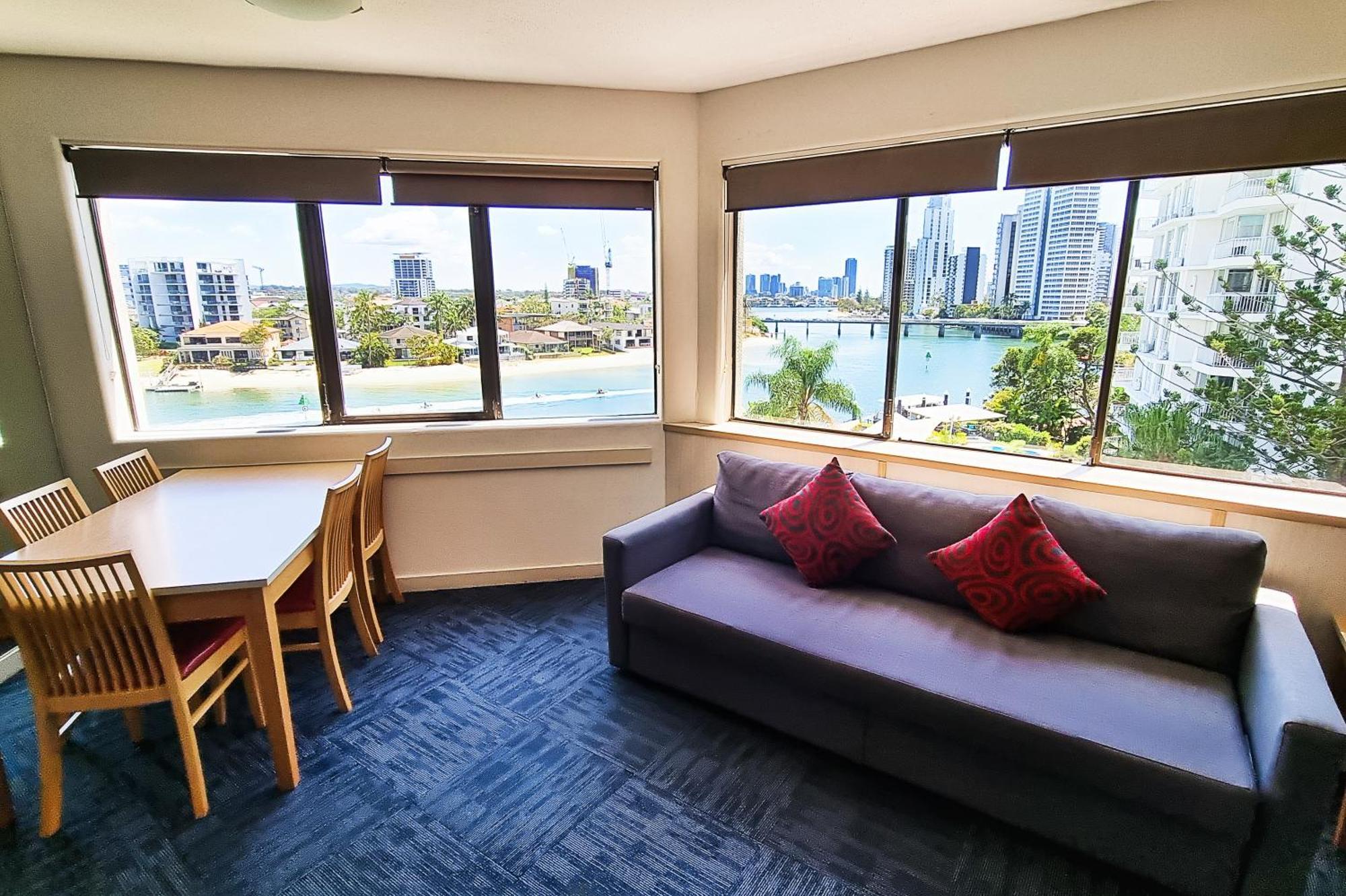غولد كوست Tiki Hotel Apartments Surfers Paradise المظهر الخارجي الصورة