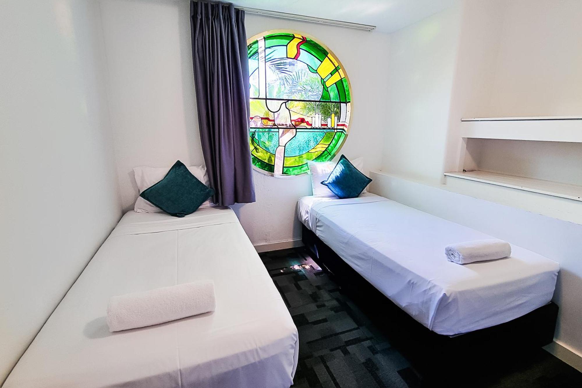 غولد كوست Tiki Hotel Apartments Surfers Paradise المظهر الخارجي الصورة