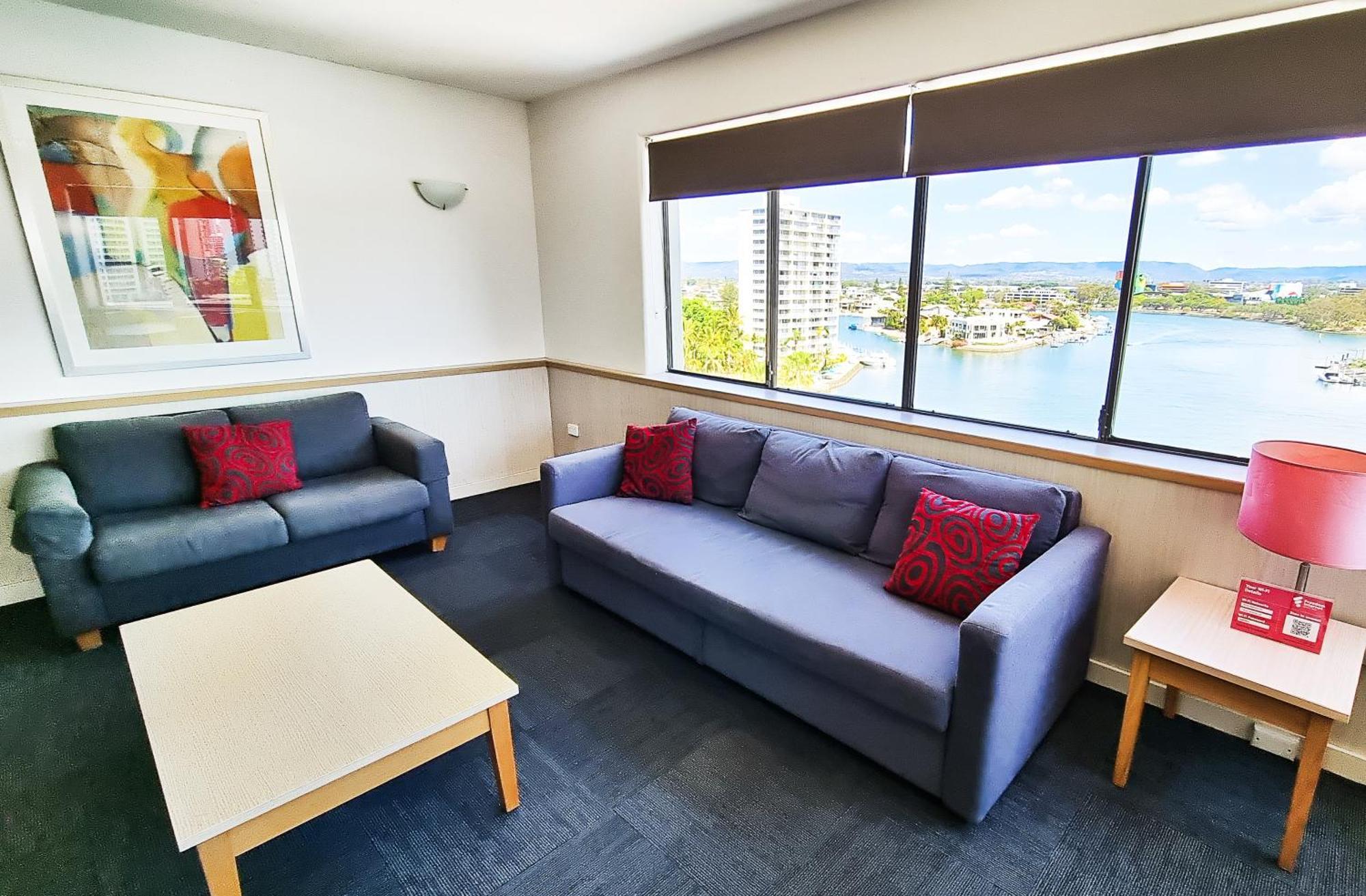 غولد كوست Tiki Hotel Apartments Surfers Paradise المظهر الخارجي الصورة