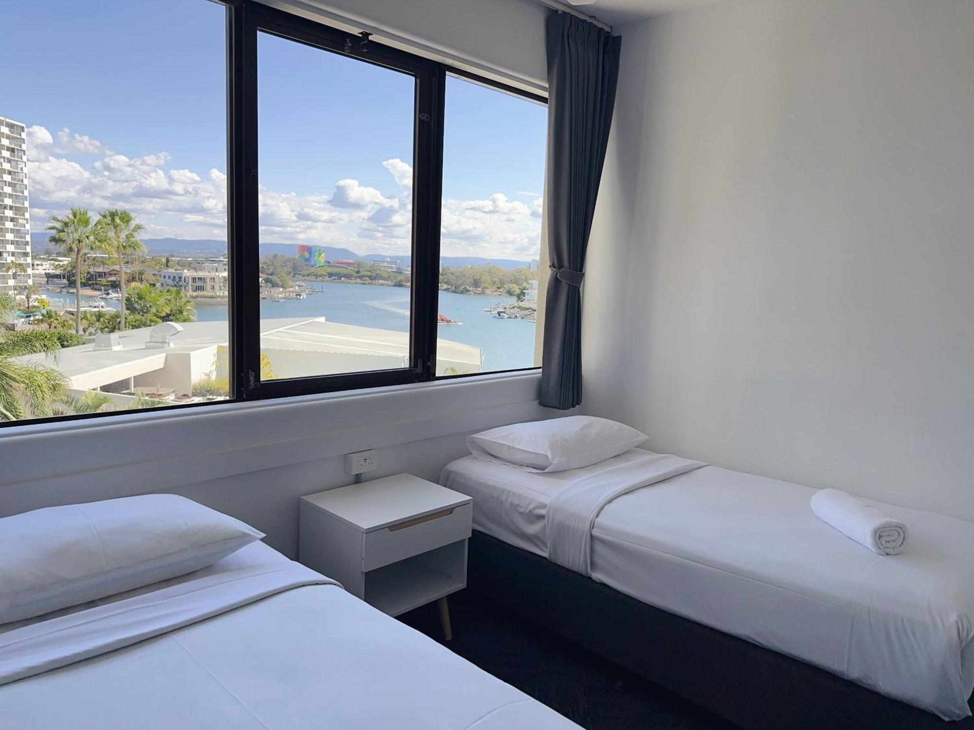 غولد كوست Tiki Hotel Apartments Surfers Paradise الغرفة الصورة