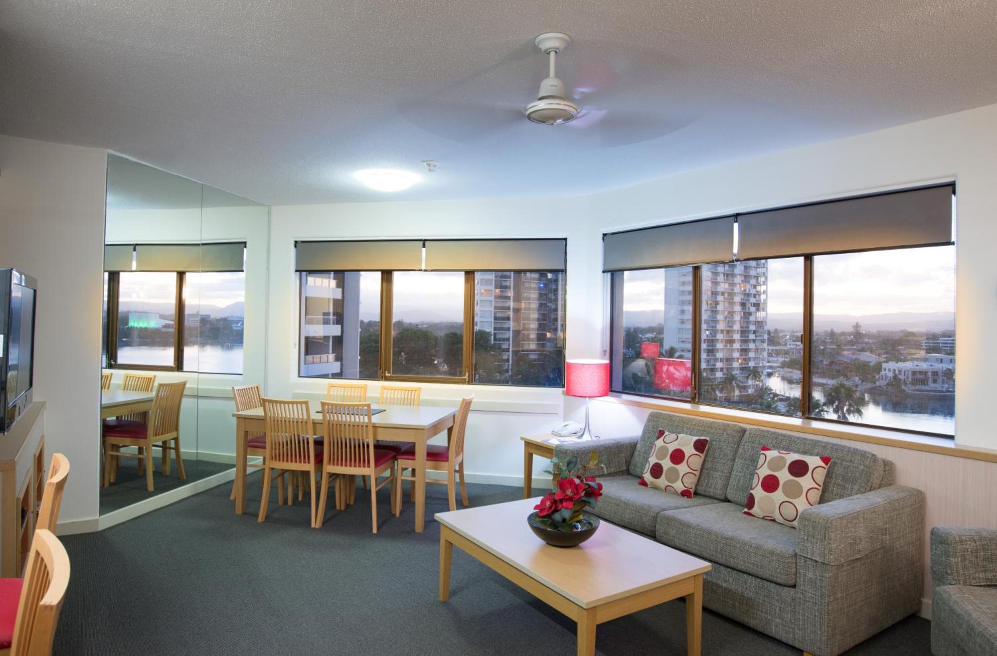 غولد كوست Tiki Hotel Apartments Surfers Paradise المظهر الخارجي الصورة