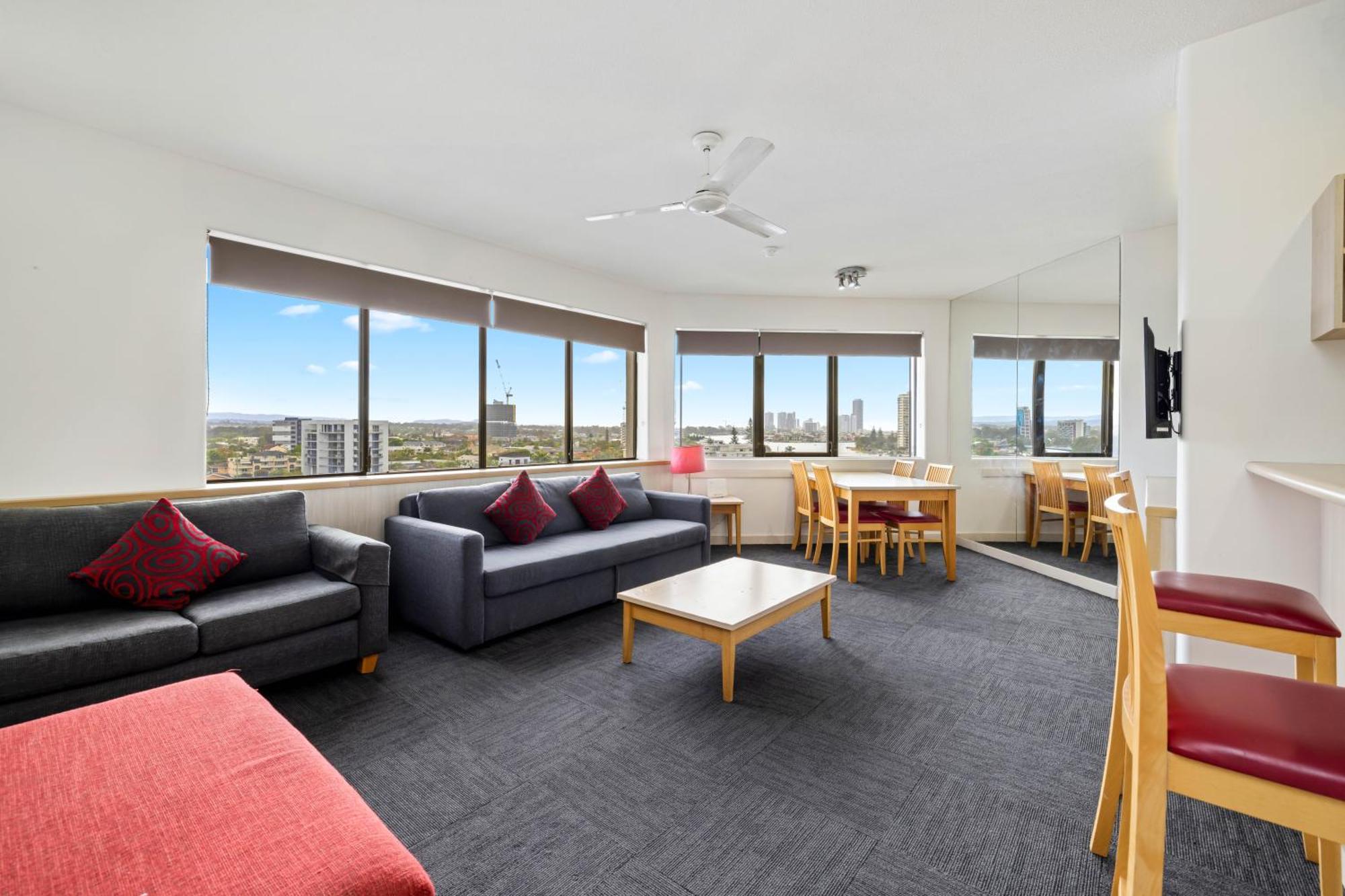 غولد كوست Tiki Hotel Apartments Surfers Paradise المظهر الخارجي الصورة